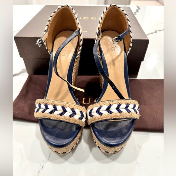 Gucci wedges. Worn once - Picture 3 of 10